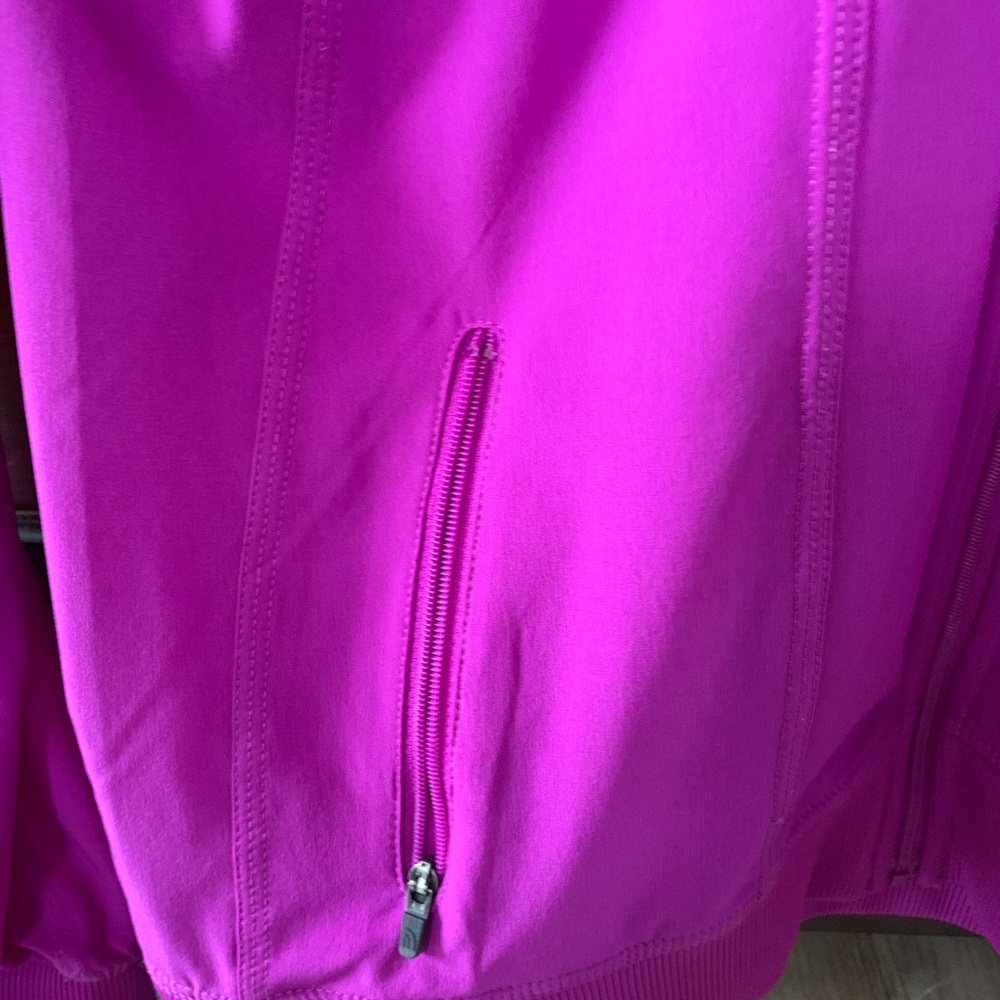 North Face full zip ultra lightweight jacket - Picture 3 of 3